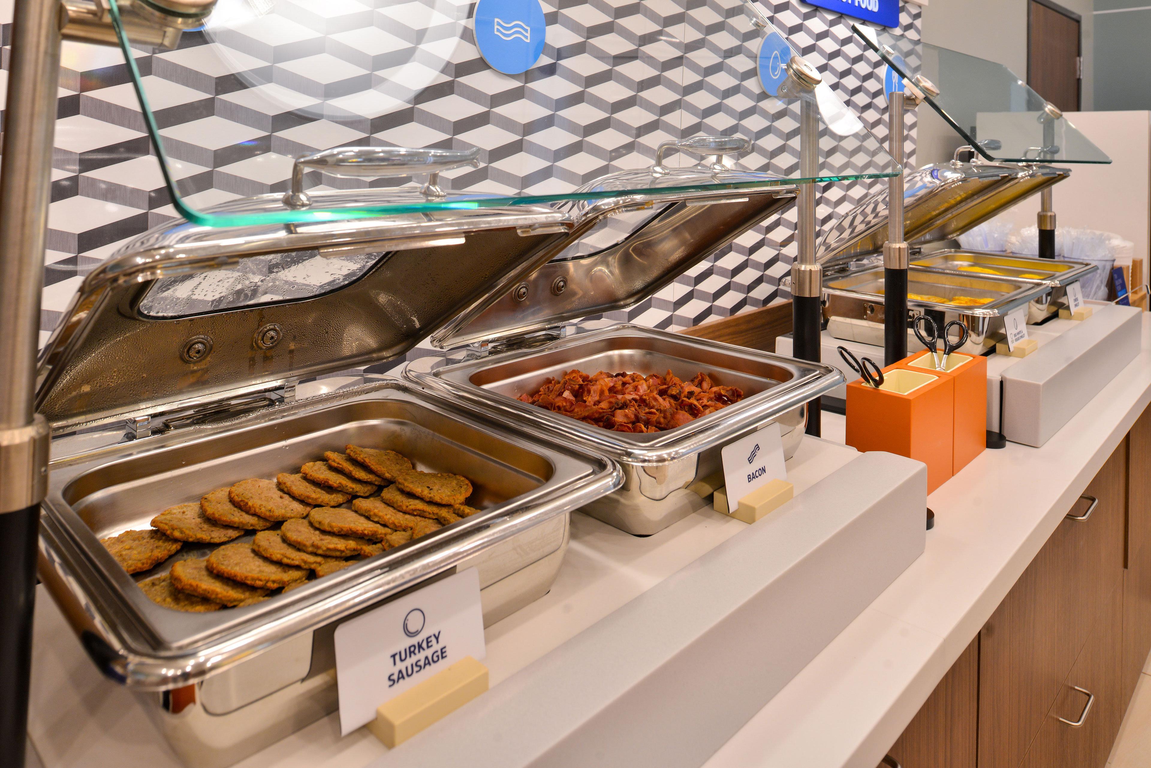 Holiday Inn Express & Suites - Dickinson By Ihg Exteriör bild