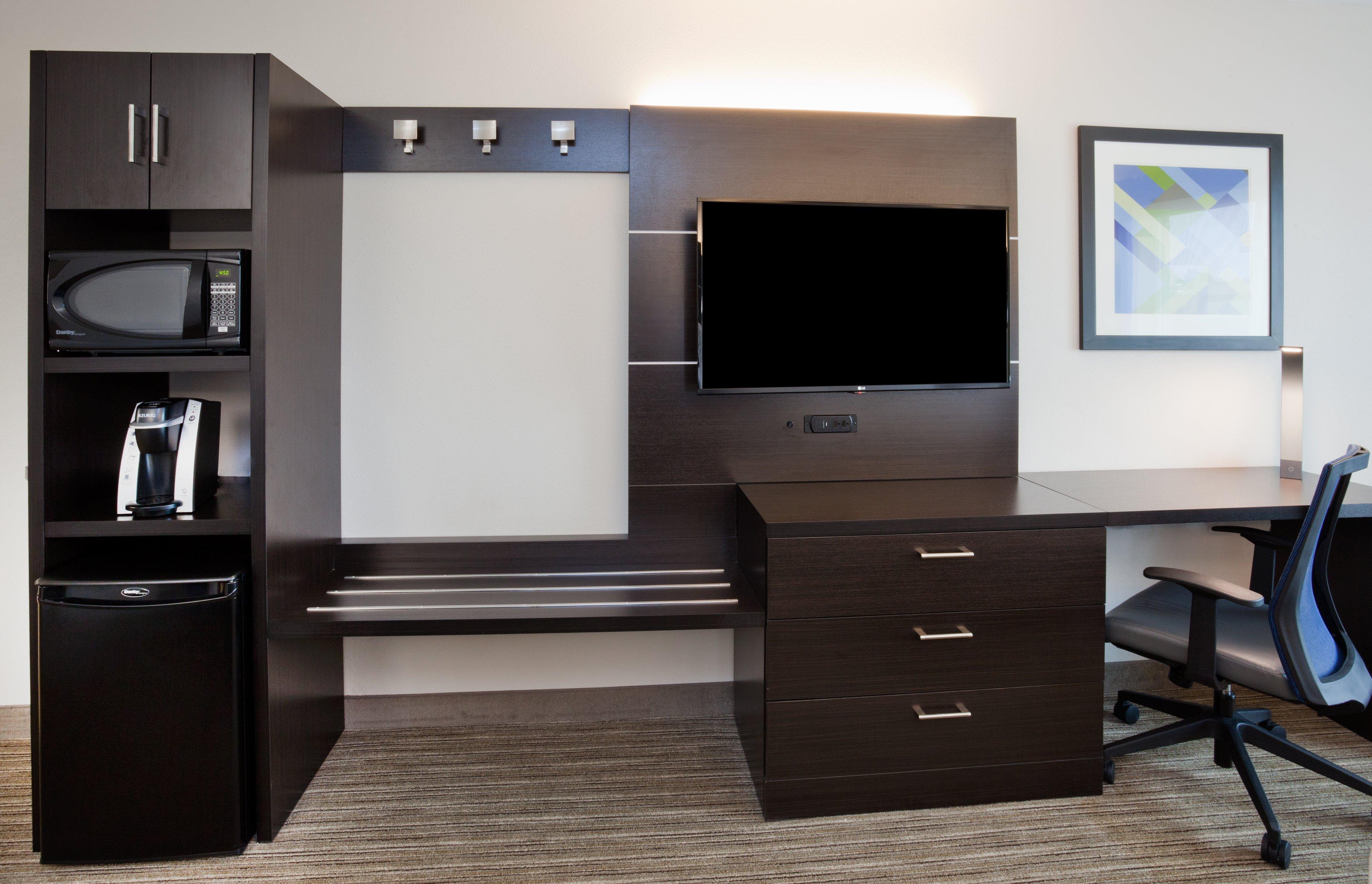Holiday Inn Express & Suites - Dickinson By Ihg Exteriör bild