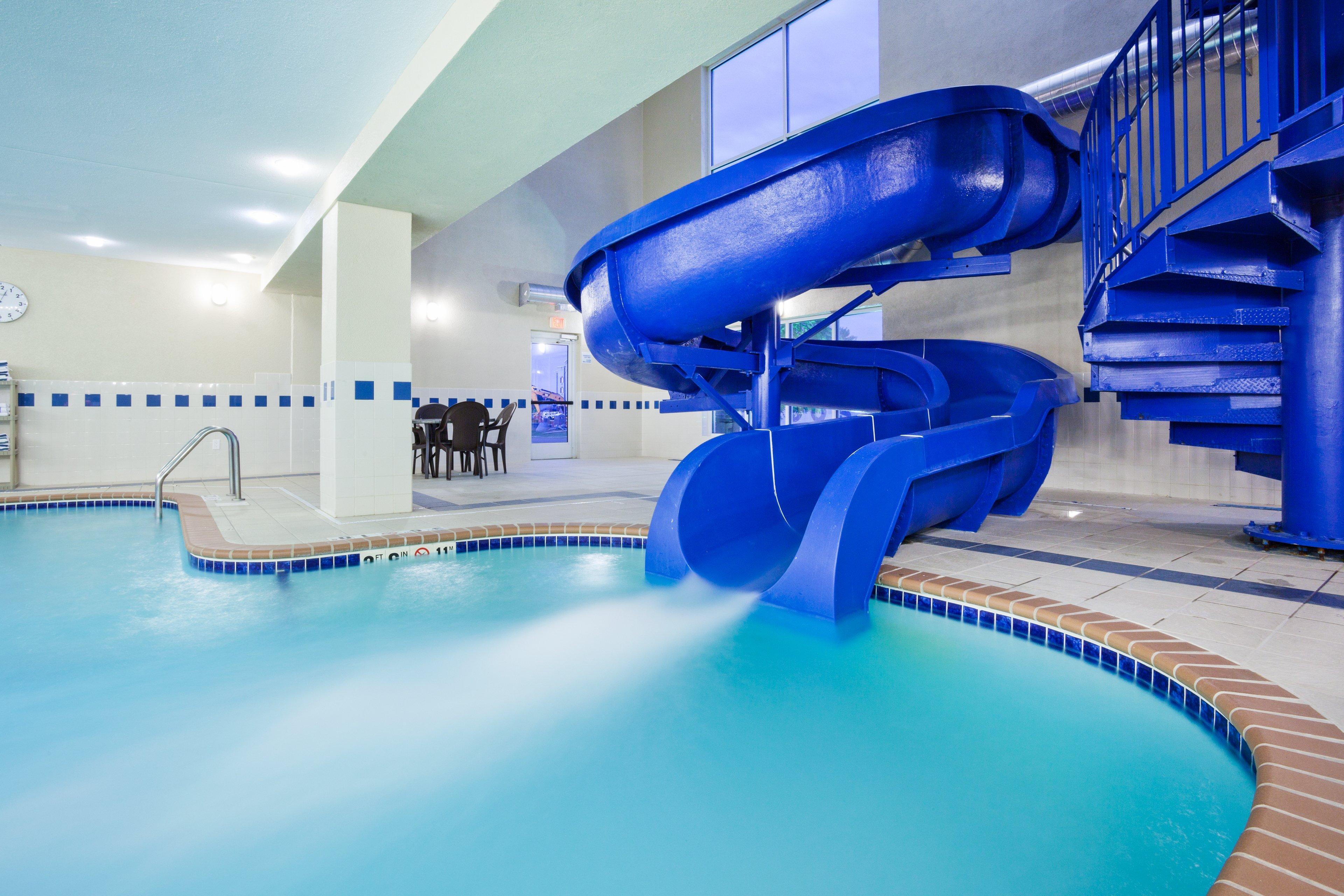 Holiday Inn Express & Suites - Dickinson By Ihg Exteriör bild