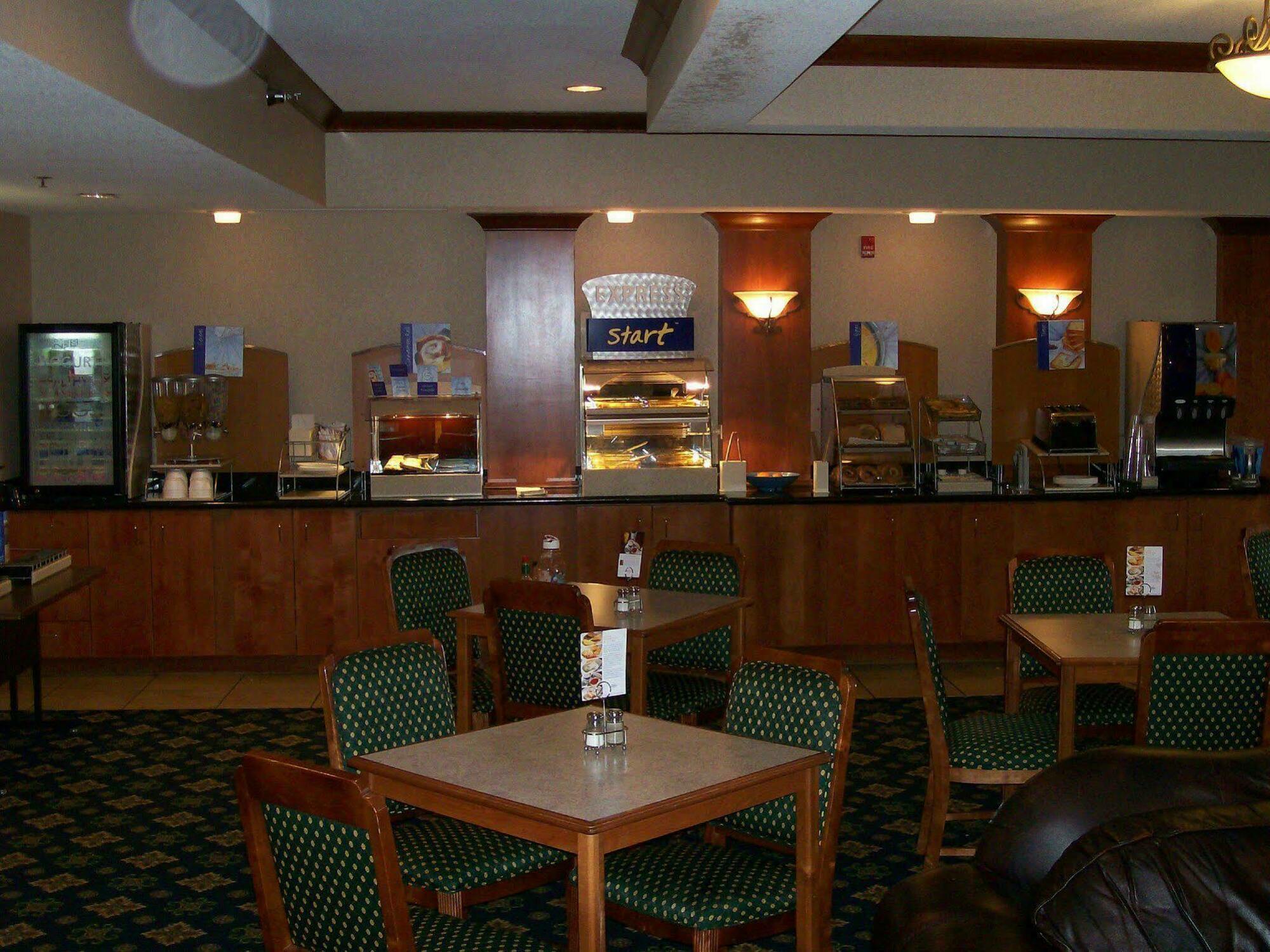 Holiday Inn Express & Suites - Dickinson By Ihg Restaurang bild